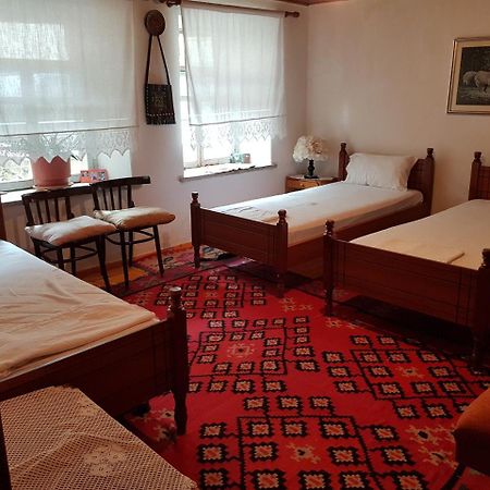 Eva Guesthouse Gjirokastra Zewnętrze zdjęcie